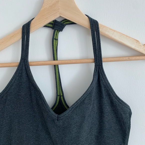 Lululemon Grey Workout Tank w Green Stitching - Picture 2 of 4